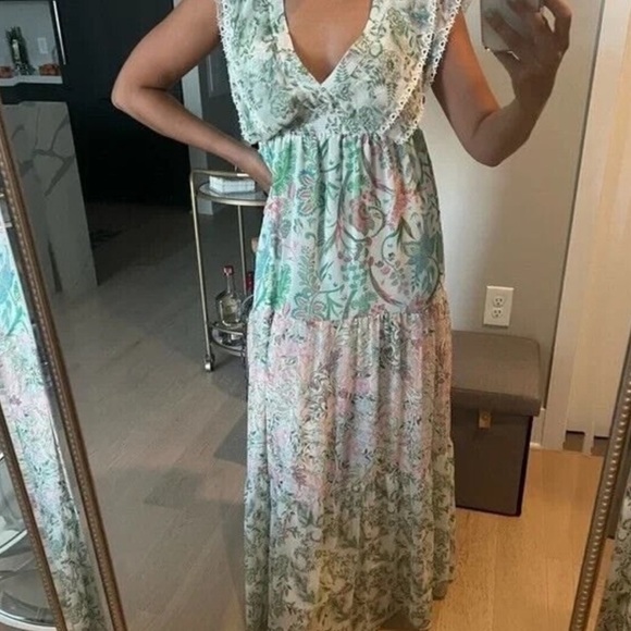 New House of Harlow Patchwork Floral Print V Neck Tiered Maxi Dress🌸 Large NWOT - Picture 14 of 14